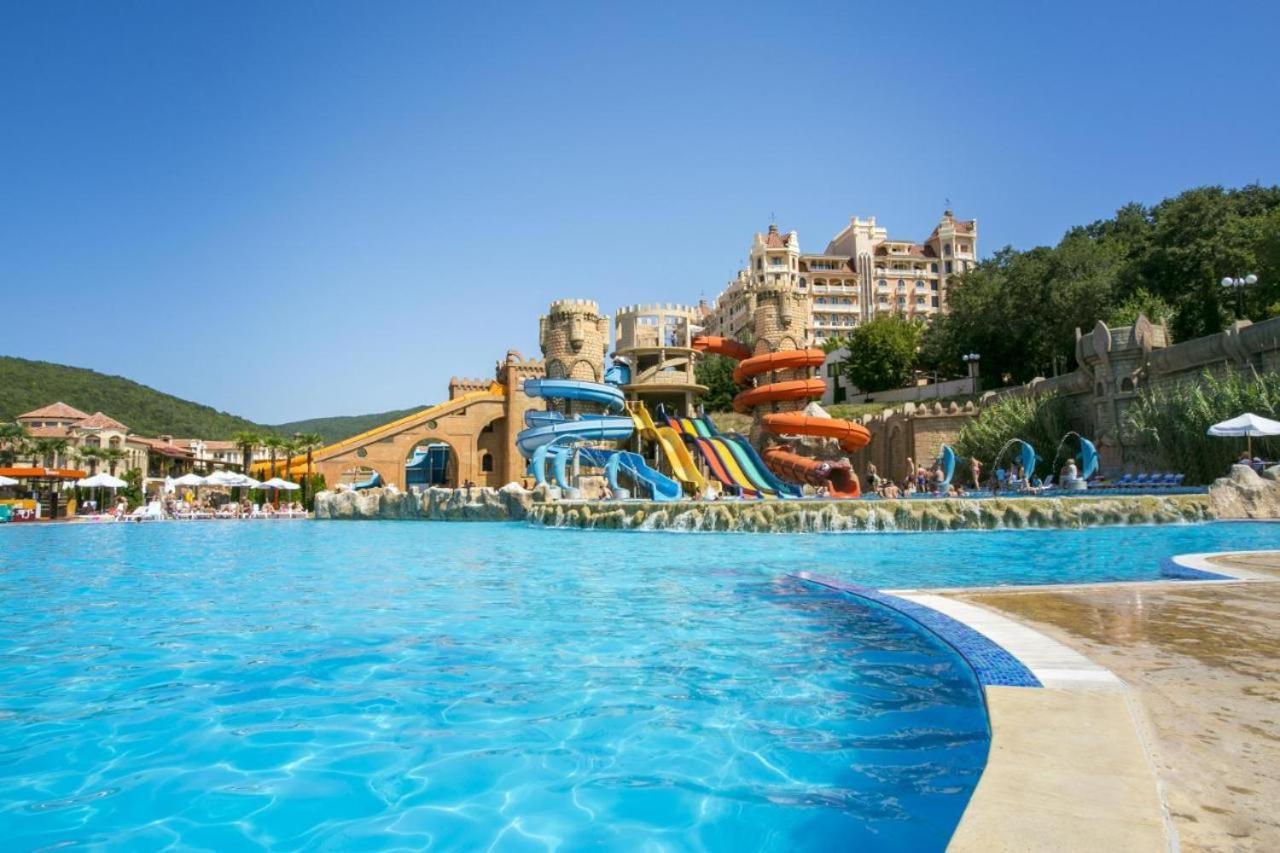 Andalucia Beach - Sea Viev Apartments Еленіте Екстер'єр фото
