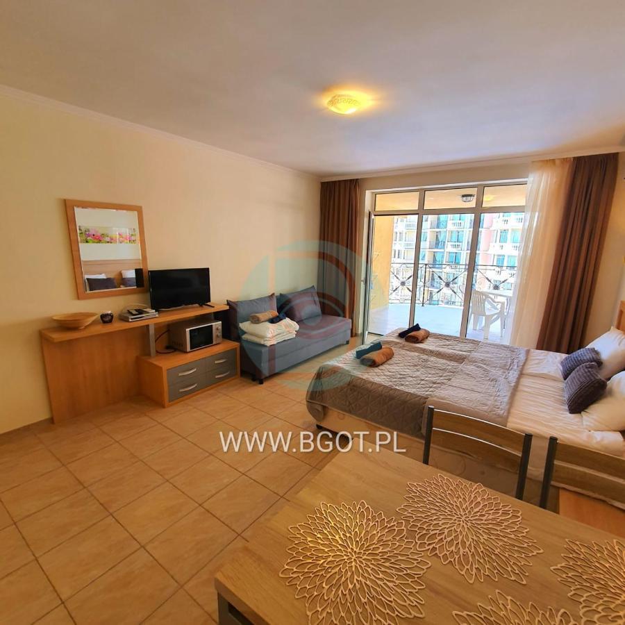 Andalucia Beach - Sea Viev Apartments Еленіте Екстер'єр фото